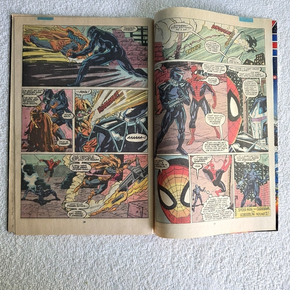 Darkhawk Comic Book #2 - Picture 9 of 10